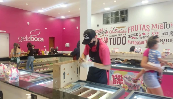 Grupo Carmel, dono do Gela Boca, Ultraçaí e DOM Gelateria, está contratando em Maringá