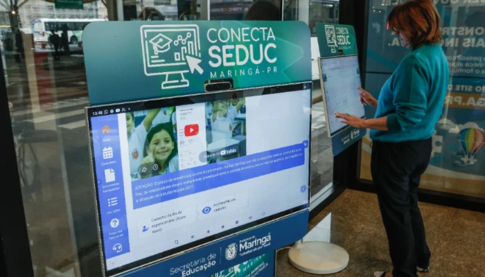 Pedidos de matrículas na rede municipal de Maringá podem ser feitos em totem no Terminal Urbano