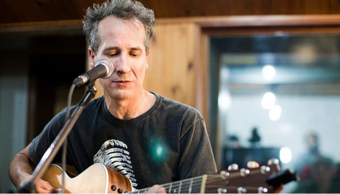 Kiko Zambianchi se apresenta neste domingo na Virada Cultural de Maringá.