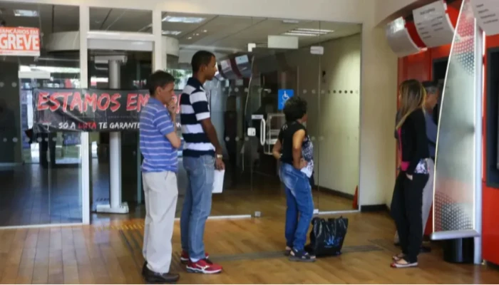 Paralisação de bancários acontece em todo o Brasil nesta quinta (20)