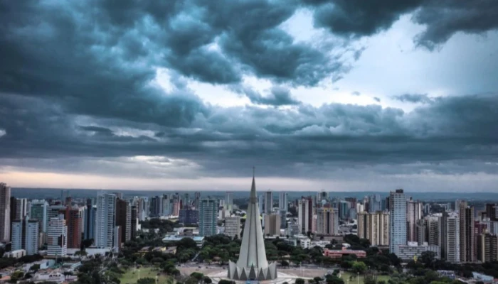 Frente fria deixa tempo instável em Maringá neste final de semana
