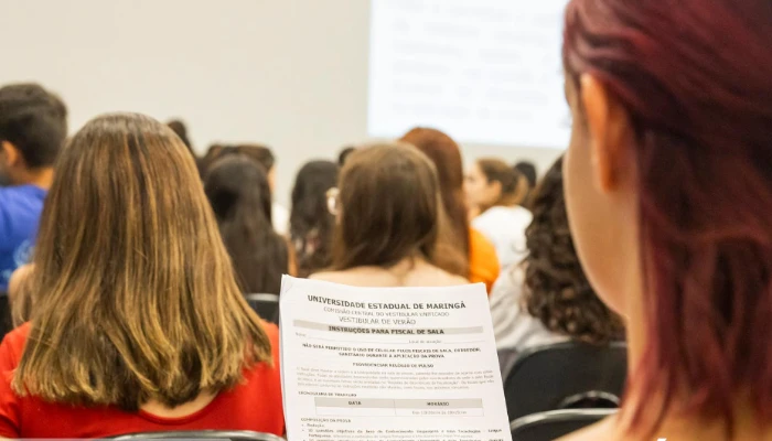 UEM abre inscrições para fiscais do Vestibular de Verão 2025