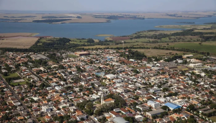 Prefeitura na região norte do Paraná abre processo seletivo com salários de até R$ 8,8 mil