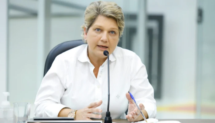 Câmara de Maringá cassa mandato da vereadora Cris Lauer