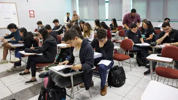 EDUCAÇÃO