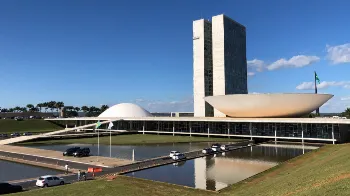 POLÍTICA