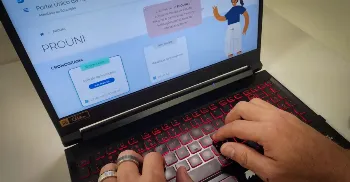 EDUCAÇÃO